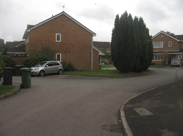 Houses in Manor Close