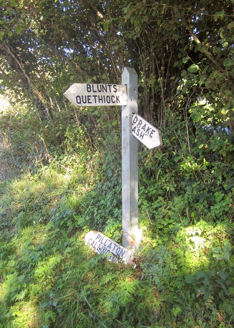 Signpost, Wotton Cross