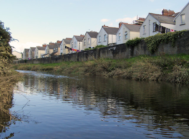 Lansdown Terrace, St. Georges Road as seen from the river Yeo