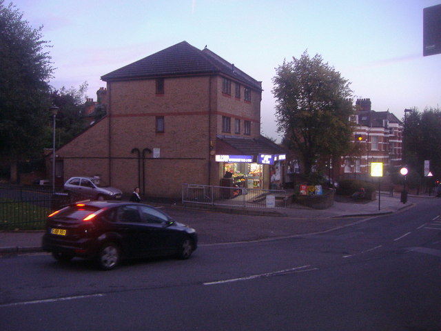 Hilltop Food and Wine shop on Crouch End Hill