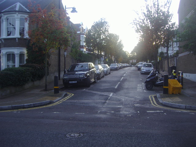 Gresley Road at the junction of Ashmount Road