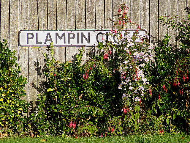 Plampin Close sign