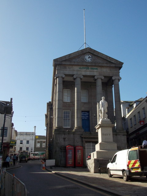 Penzance: the Market House and Davy statue