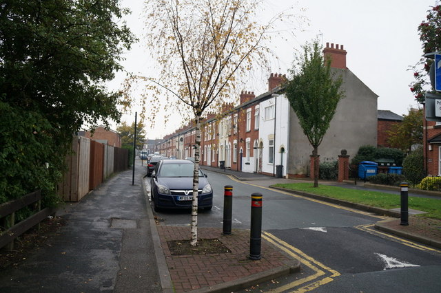 Freehold Street towards Spring Bank, Hull