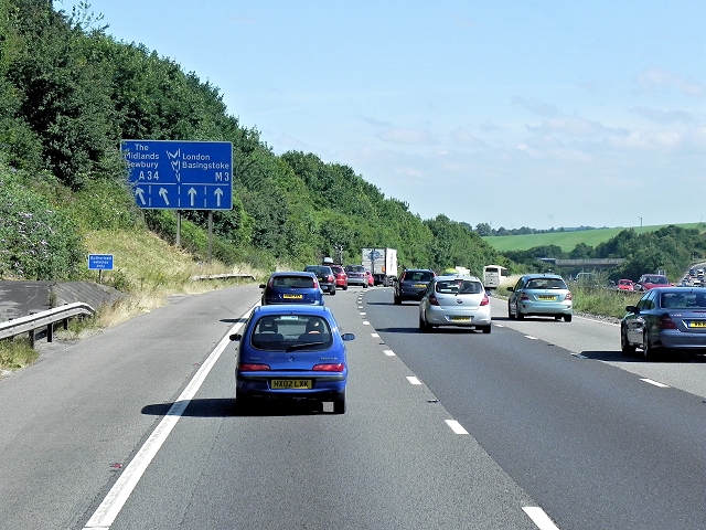 Northbound M3, Winchester © David Dixon cc-by-sa/2.0 :: Geograph ...