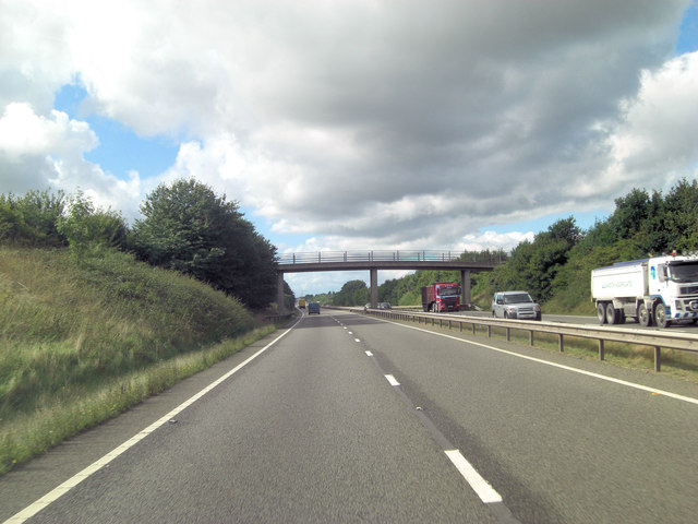 A5 overbridge to Duncote Farm © Stuart Logan cc-by-sa/2.0 :: Geograph ...