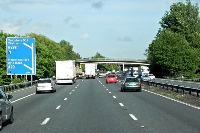 Southbound M20 near Ditton © David Dixon :: Geograph Britain and Ireland