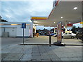 TQ1372 : Shell petrol station on Staines Road, Hanworth by David Howard
