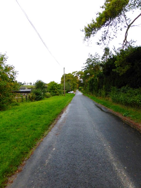 Looking west on Rectory Road from Thurle Grange