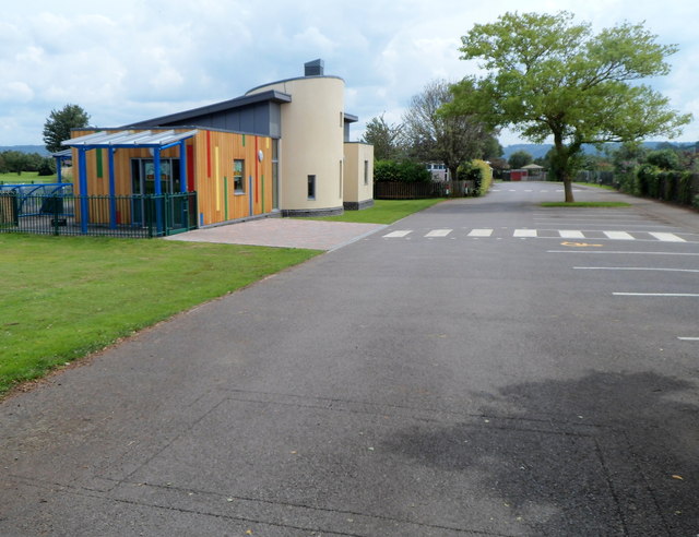 Cam Woodfield Infant and Junior Schools,... © Jaggery :: Geograph Britain and Ireland