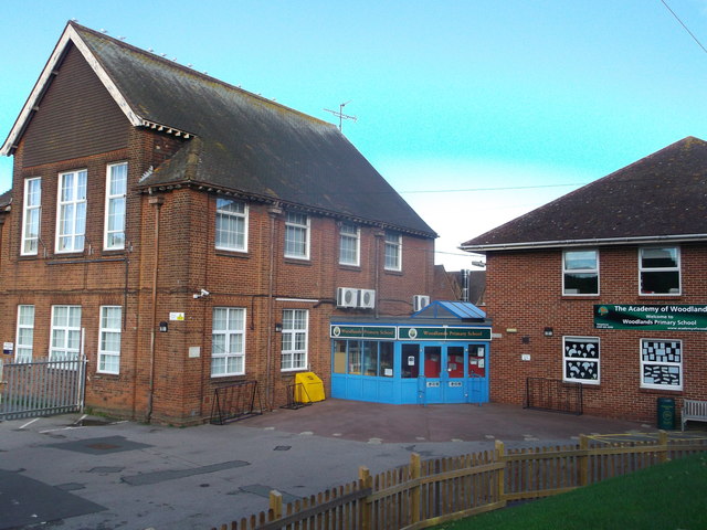 Woodlands Primary School © David Anstiss :: Geograph Britain and Ireland