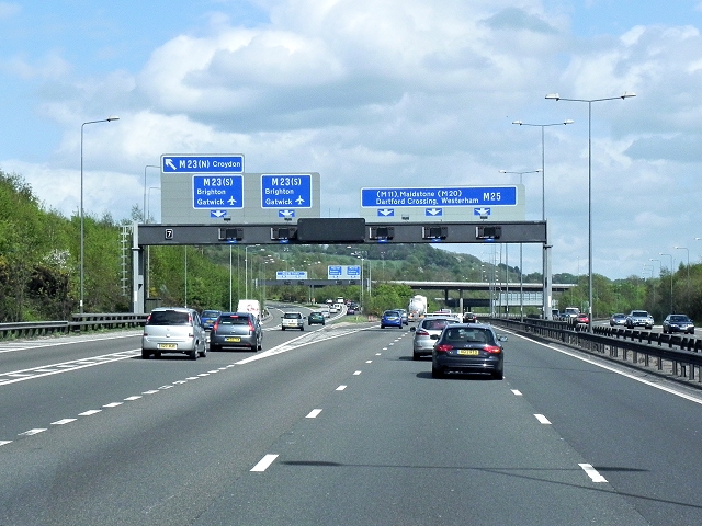 M25, Exit at Merstham Interchange © David Dixon :: Geograph Britain and ...