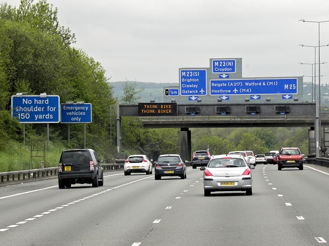 Clockwise M25 between J6 and J7 © David Dixon :: Geograph Britain and ...