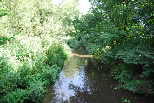 River Cray © N Chadwick cc-by-sa/2.0 :: Geograph Britain and Ireland