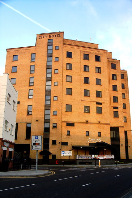 Derry - Foyle Embankment - Quayside Parking Entrance & City Hotel 