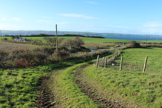 Farm Track near Innermessan © Billy McCrorie cc-by-sa/2.0 :: Geograph ...