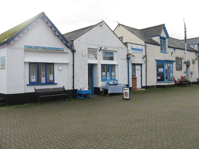 Watchet harbour front © M J Richardson :: Geograph Britain and Ireland