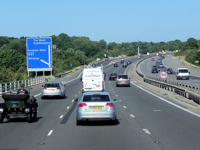 M27, Exit at Park Gate Junction © David Dixon cc-by-sa/2.0 :: Geograph ...