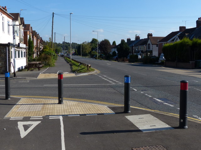 Bollards On The Corner Of Waterworks © Mat Fascione Cc By Sa20