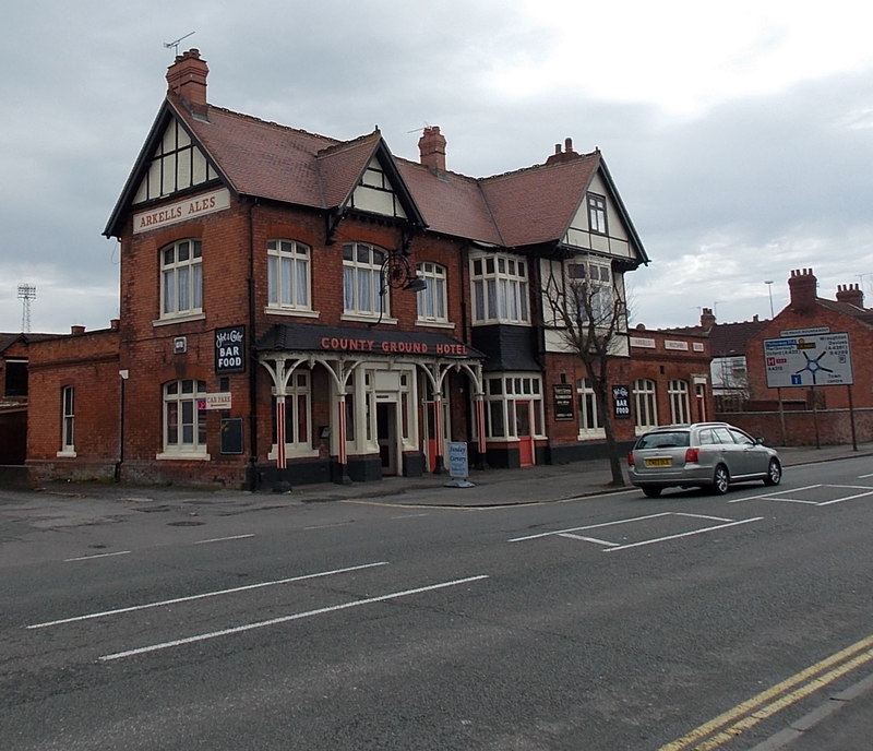 County Ground Hotel, Swindon © Jaggery cc-by-sa/2.0 :: Geograph Britain ...