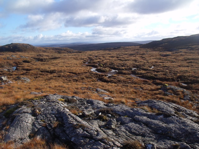 Boggy area east of Carn na Cloiche Mòire... © ian shiell cc-by-sa/2.0 ...