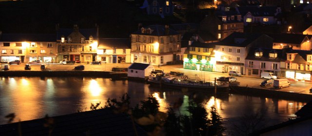 Tarbert harbour and shops