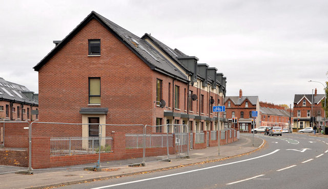 New houses, Ormeau Embankment, Belfast (2)