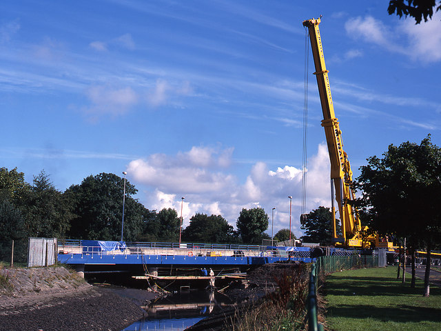 Renewing the railway bridge at Victoria Park