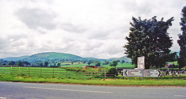 Road junction south of Llanrhaiadr-ym-Mochnant at site of former station, 2001