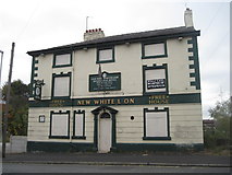 SD8502 : The New White Lion, Blackley, Manchester by Tricia Neal
