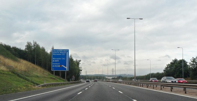 Approaching junction 6 on the M5 © Anthony Parkes :: Geograph Britain ...