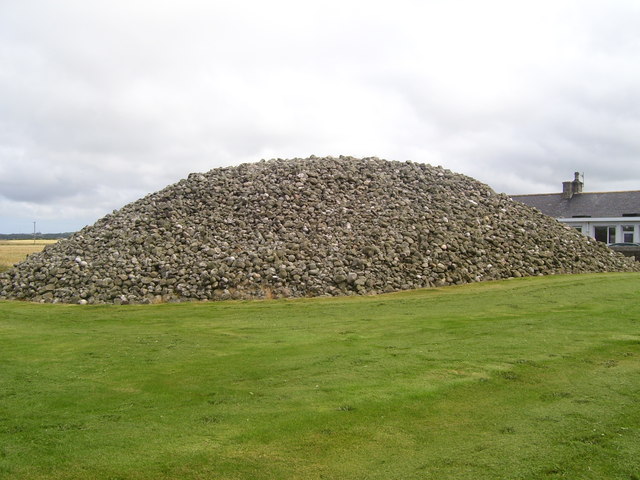 Memsie Round Cairn , Aberdeenshire