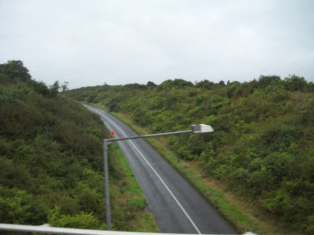 Minor road south of Claristown viewed from the M1