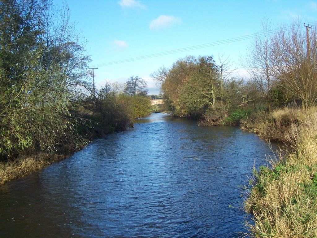 River Dove Near Rocester Bridge © Geoff Pick cc-by-sa/2.0 :: Geograph ...