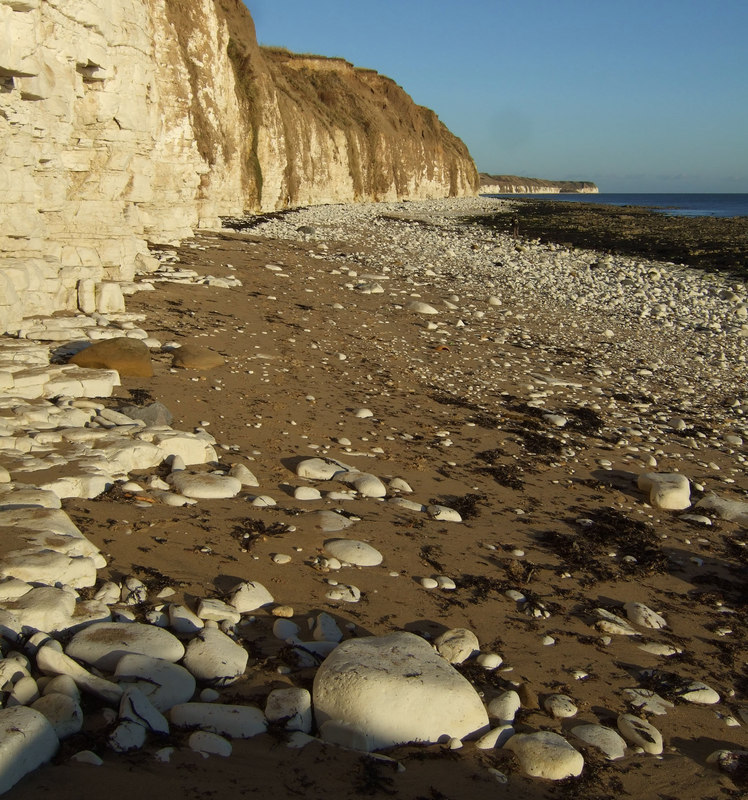 Beach, Sewerby Steps © JThomas cc-by-sa/2.0 :: Geograph Britain and Ireland