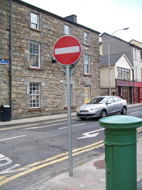 Thomas Ashe Street at its junction with Farnham Street