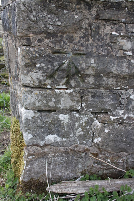 Benchmark on the SW parapet of Hell Gill Bridge