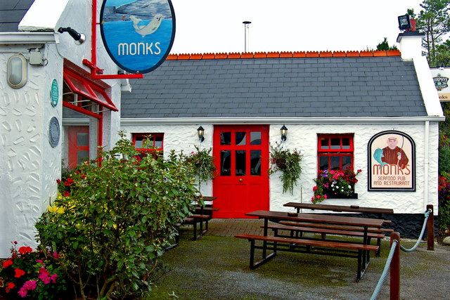 Ballyvaghan - Monk's Seafood Pub & Restaurant