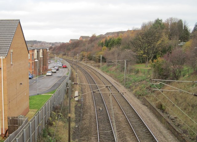 Beeston railway station (site), Leeds © Nigel Thompson :: Geograph ...