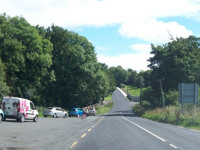 The R161 south of the entrance to Cabra Central School