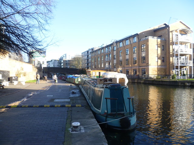Regent's Canal near City Road Basin