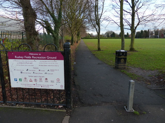 Entrance to Rushey Fields Recreation... © Mat Fascione cc-by-sa/2.0 ...