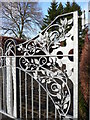 Plant design on metal gate, Lumb Fold