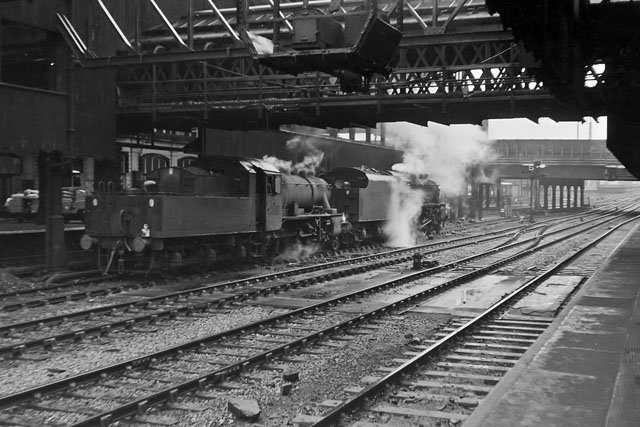Waiting banking engines, Manchester Victoria, 1966