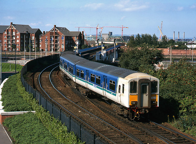450-class set approaching Central Station - 1999