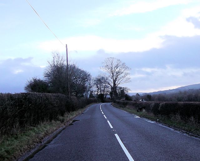 A489 approaching Pentreheyling