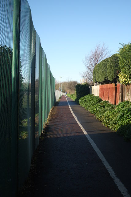 Footpath and Cycleway to Peto Way
