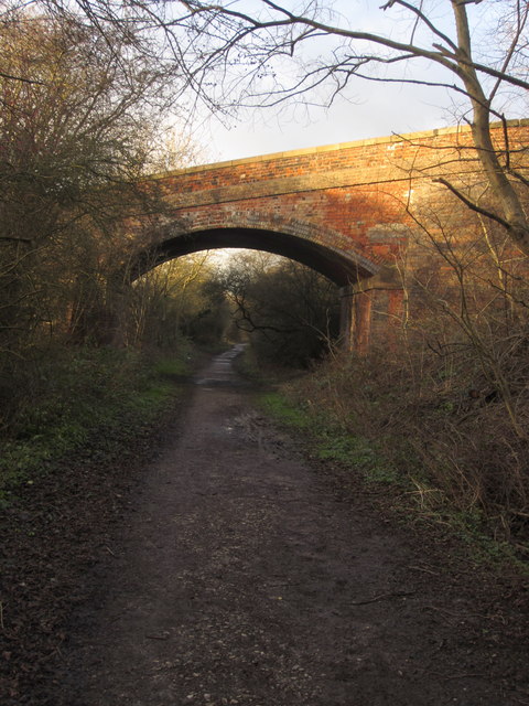Ivanhoe Way along the course of a dismantled Railway