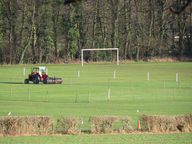 Groundsman at work © Pauline E cc-by-sa/2.0 :: Geograph Britain and Ireland