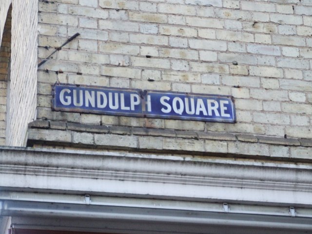 Vintage street nameplate, Gundulph Square, Rochester